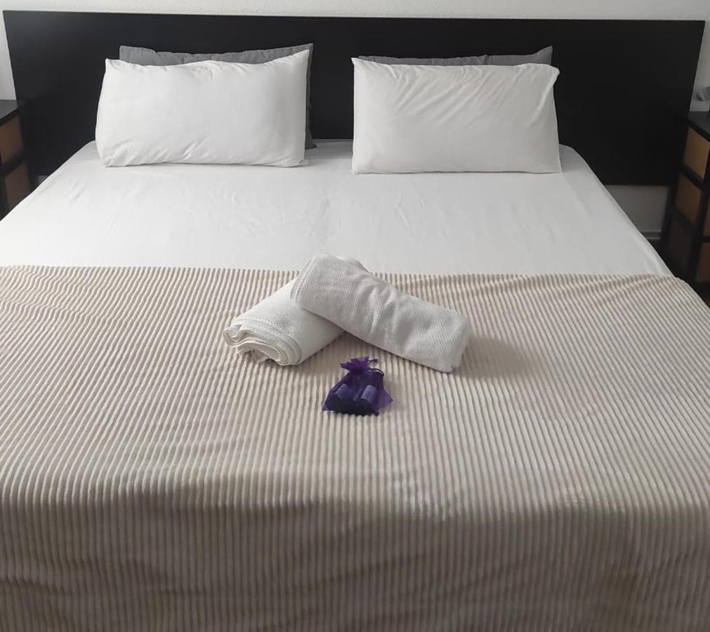 Gallery & Wifi Apartment Navarrete Ngoại thất bức ảnh